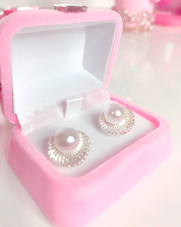 Pearl in a shell earrings